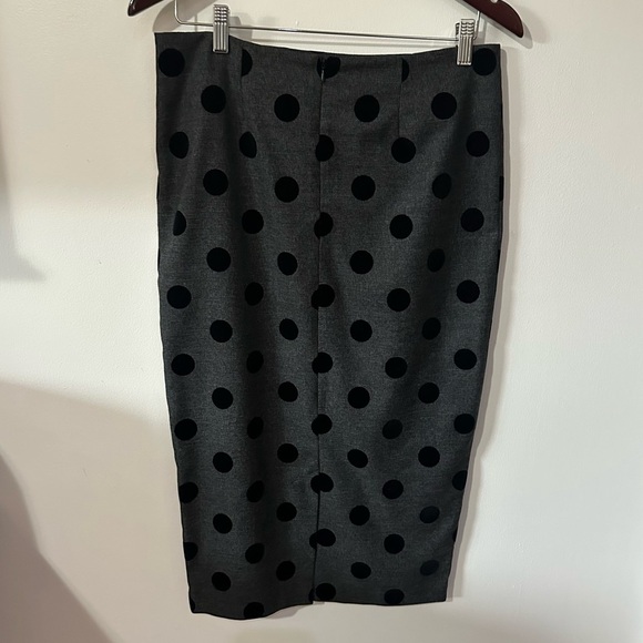 🌟3/$20🌟 ASOS polka dot black and gray pencil midi skirt. Size 10 - Picture 2 of 6